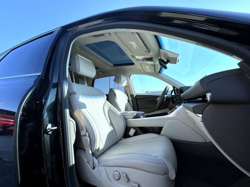 Certified 2024 Genesis GV80 2.5T w/ Prestige Package AWD/4WD image 15