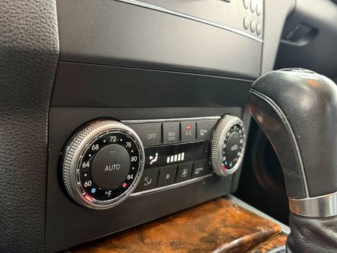 Used 2012 Mercedes-Benz GLK 350 2WD image 21