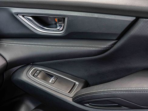 Used 2023 Subaru Ascent Limited image 15