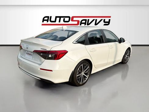 Used 2024 Honda Civic Touring image 7