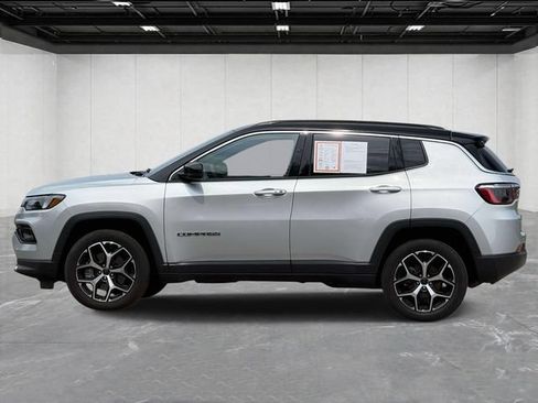 Certified 2025 Jeep Compass Limited AWD/4WD image 2