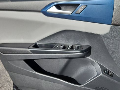 Used 2023 Volkswagen Taos SE image 7