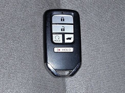 Used 2018 Honda Pilot EX image 32