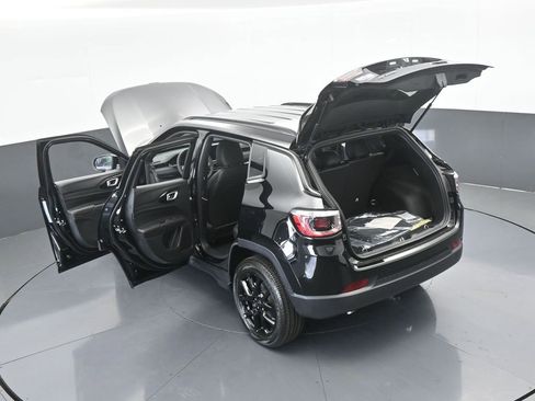 New 2026 Jeep Compass Latitude image 67
