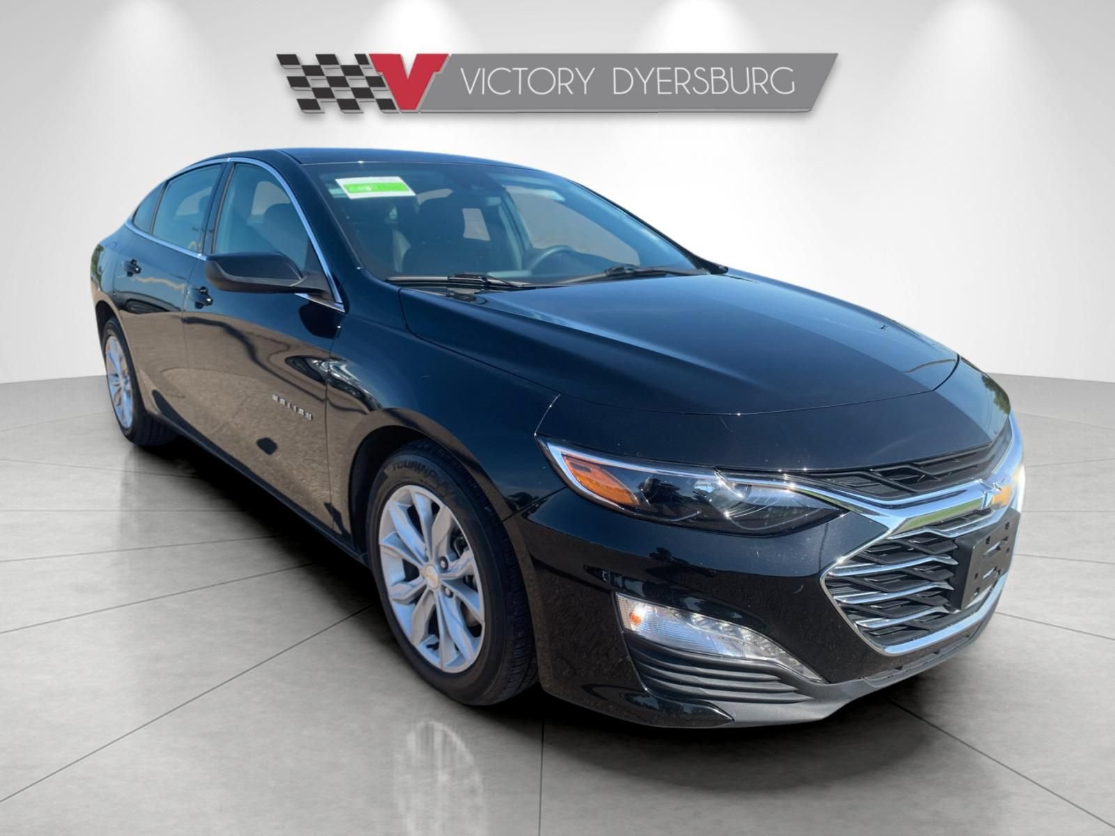 Used 2024 Chevrolet Malibu LT FWD image 1