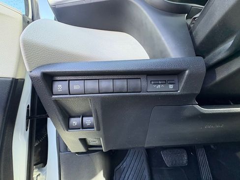 Used 2021 Toyota Sienna XLE image 15