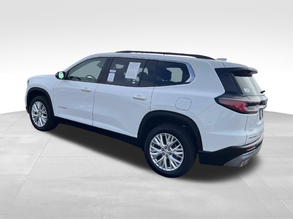 Used 2026 GMC Acadia Elevation w/ Elevation Premium Package FWD image 3