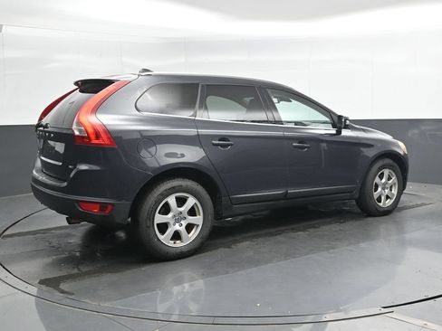 Used 2011 Volvo XC60 3.2 AWD/4WD image 2
