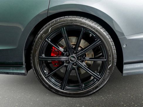 Used 2022 Audi S8 w/ S8 Executive Package image 21