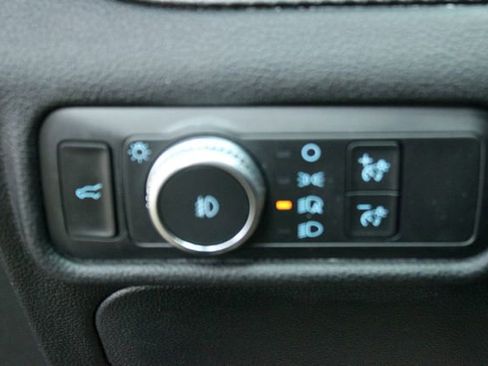 Used 2020 Ford Explorer ST image 21