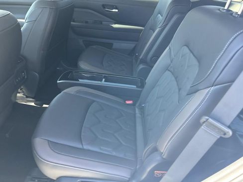 New 2026 Nissan Pathfinder Platinum AWD/4WD image 20