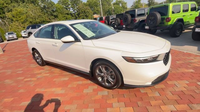 Certified 2024 Honda Accord EX image 3