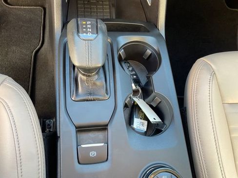 Used 2024 Ford Ranger Lariat w/ Trailer Tow Package image 34