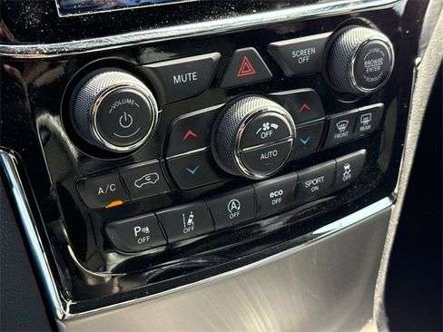 Used 2021 Jeep Grand Cherokee Laredo X image 24