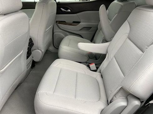 Used 2023 GMC Acadia SLE w/ Driver Convenience Package image 20