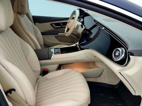 Used 2023 Mercedes-Benz EQS 580 4MATIC Sedan image 24