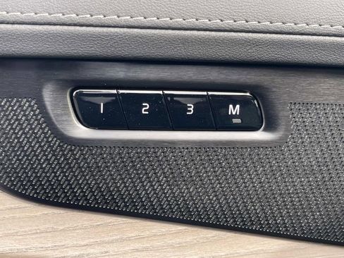 New 2026 Volvo XC90 B6 Plus w/ Protection Package Premier image 24