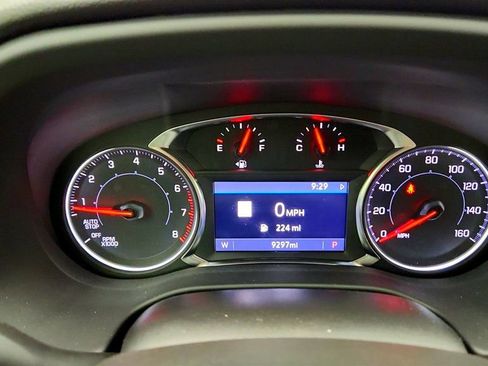Used 2023 GMC Acadia SLE w/ Driver Convenience Package FWD image 14