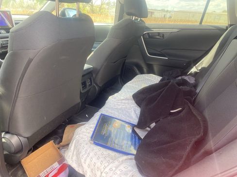 Used 2024 Toyota RAV4 LE image 10