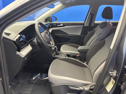 Used 2023 Volkswagen Taos S w/ Driver Assistance Package FWD image 12