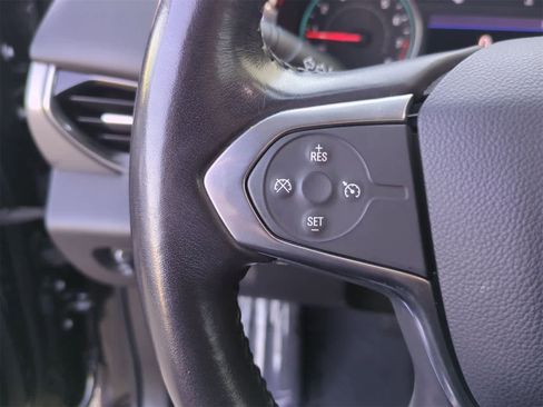 Used 2020 Chevrolet Traverse LT image 23