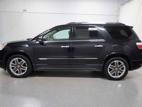 Used 2012 GMC Acadia Denali image 2