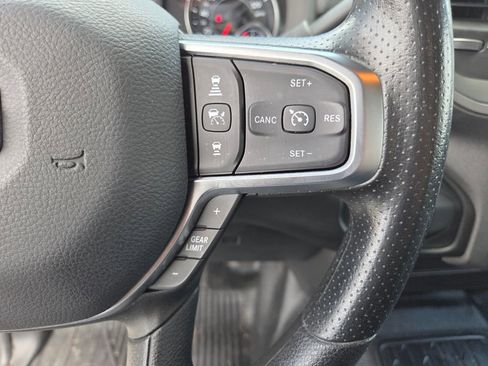 Used 2025 RAM 3500 Tradesman w/ Chrome Appearance Group AWD/4WD image 32