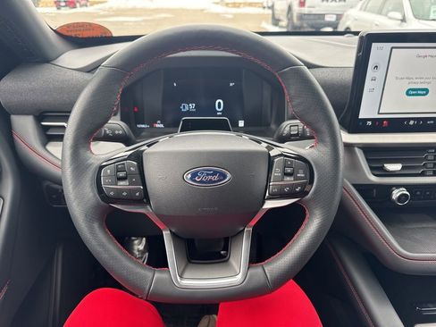 Used 2025 Ford Explorer ST-Line w/ ST-Line Street Pack image 10