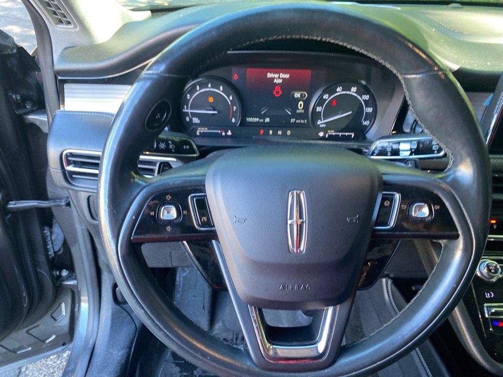 Used 2020 Lincoln Corsair AWD w/ Premium Package image 12