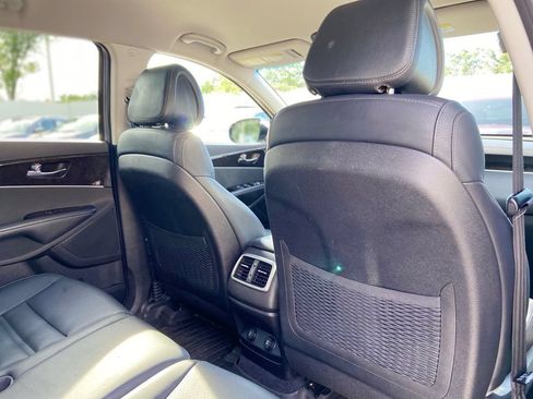 Used 2016 Kia Sorento EX AWD/4WD image 23