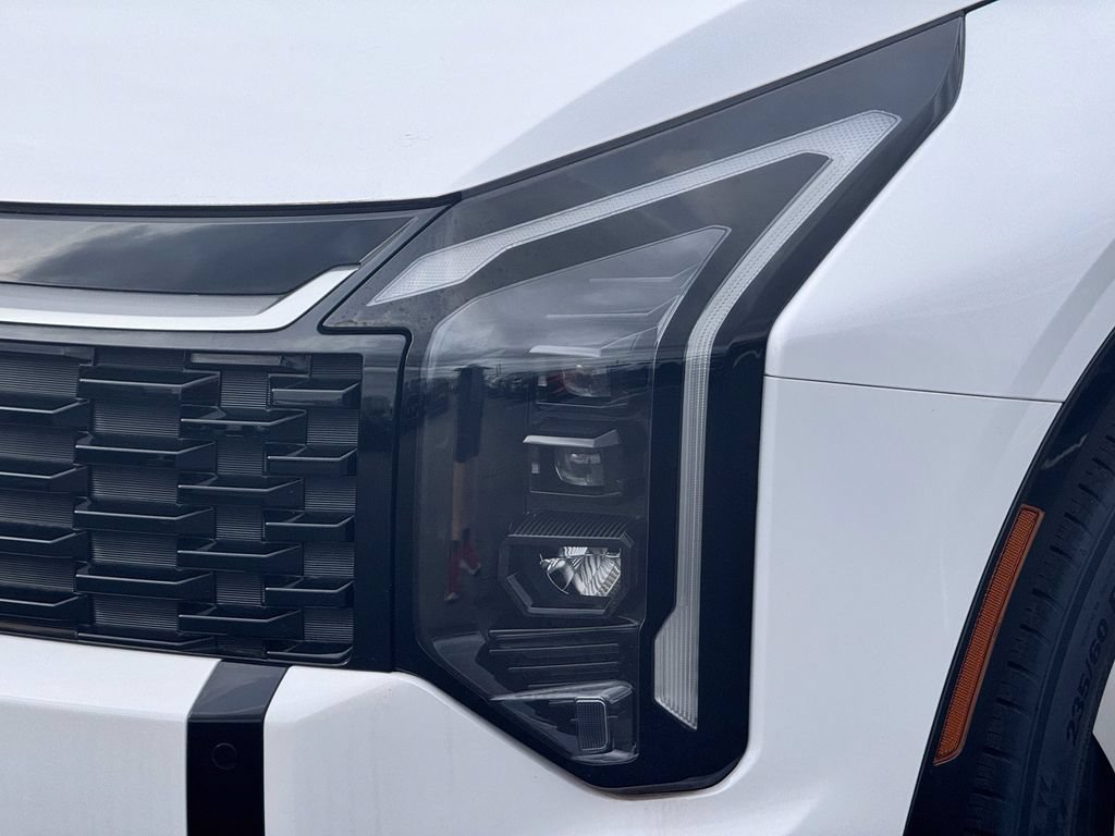 New 2026 Kia Sportage SX FWD image 10