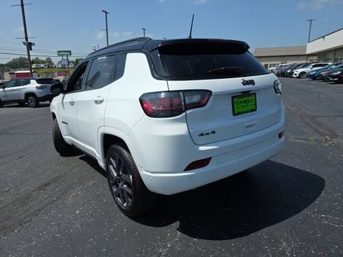 Used 2025 Jeep Compass Limited w/ Driver Assist Group I AWD/4WD image 5