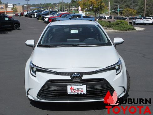 New 2026 Toyota Corolla LE image 12
