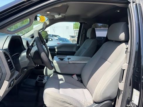 Used 2017 Ford F250 XL w/ Power Equipment Group AWD/4WD image 12