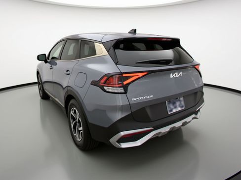 Used 2025 Kia Sportage LX FWD image 6