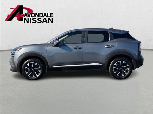 Certified 2025 Nissan Kicks SV image 3