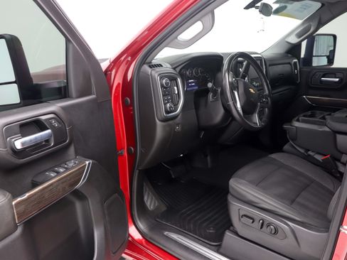 Used 2021 Chevrolet Silverado 2500 LT w/ Convenience Package AWD/4WD image 19
