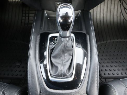 Used 2017 Nissan Rogue Sport SL w/ SL Premium Package image 37