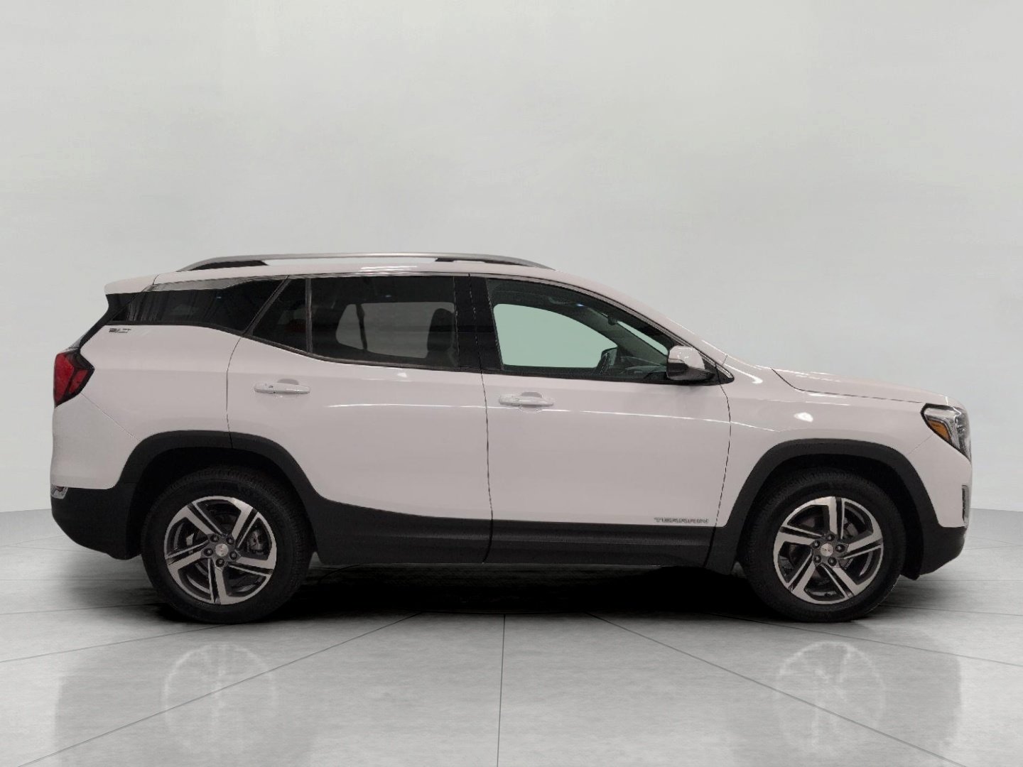 Used 2021 GMC Terrain SLT w/ Infotainment Package II AWD/4WD image 11