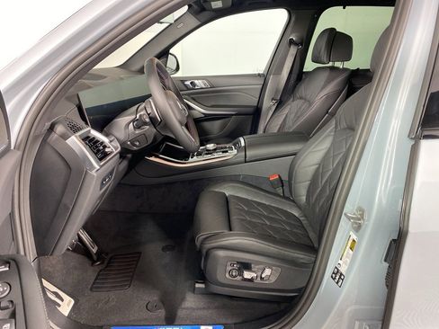 New 2026 BMW X5 M60i w/ Executive Package image 7