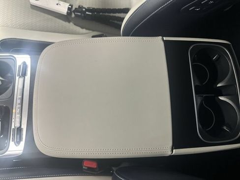 Used 2025 Kia Carnival SX Prestige FWD image 28