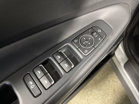 Certified 2022 Hyundai Santa Fe Limited image 18