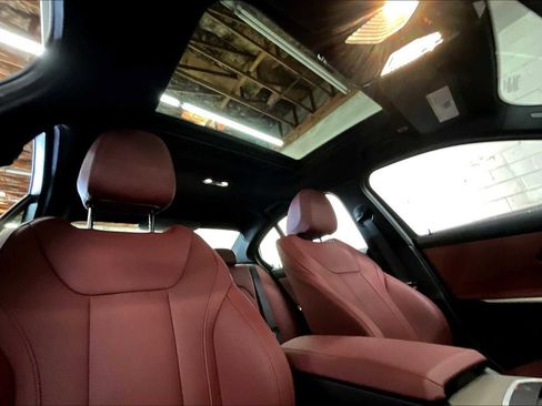 Used 2025 BMW 330i Sedan w/ Premium Package image 25