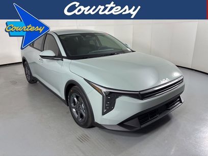 New 2026 Kia K4 LXS