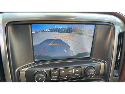 Used 2015 Chevrolet Silverado 1500 High Country w/ High Country Premium Package image 18