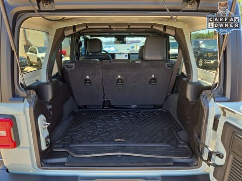 Used 2024 Jeep Wrangler Unlimited Sport AWD/4WD image 12