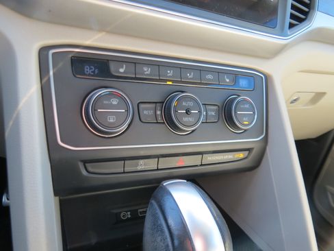 Used 2019 Volkswagen Atlas SE image 23