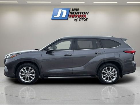Used 2022 Toyota Highlander Limited FWD image 8