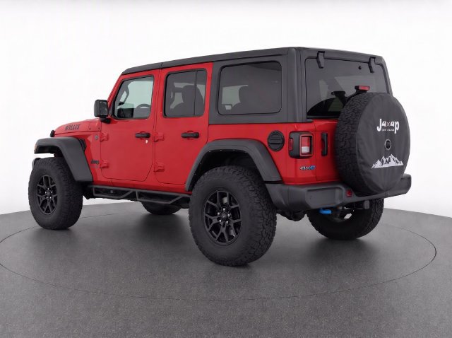 Used 2024 Jeep Wrangler Unlimited AWD/4WD image 3