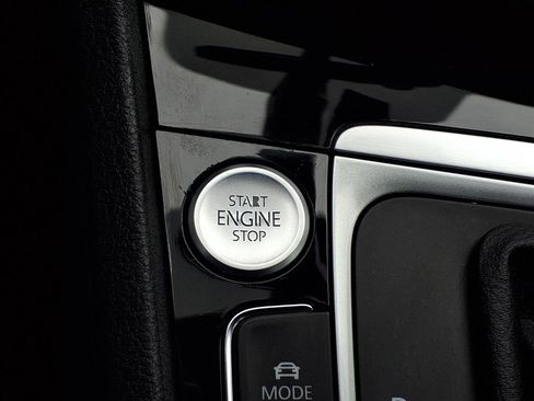 Used 2018 Volkswagen GTI Autobahn image 18